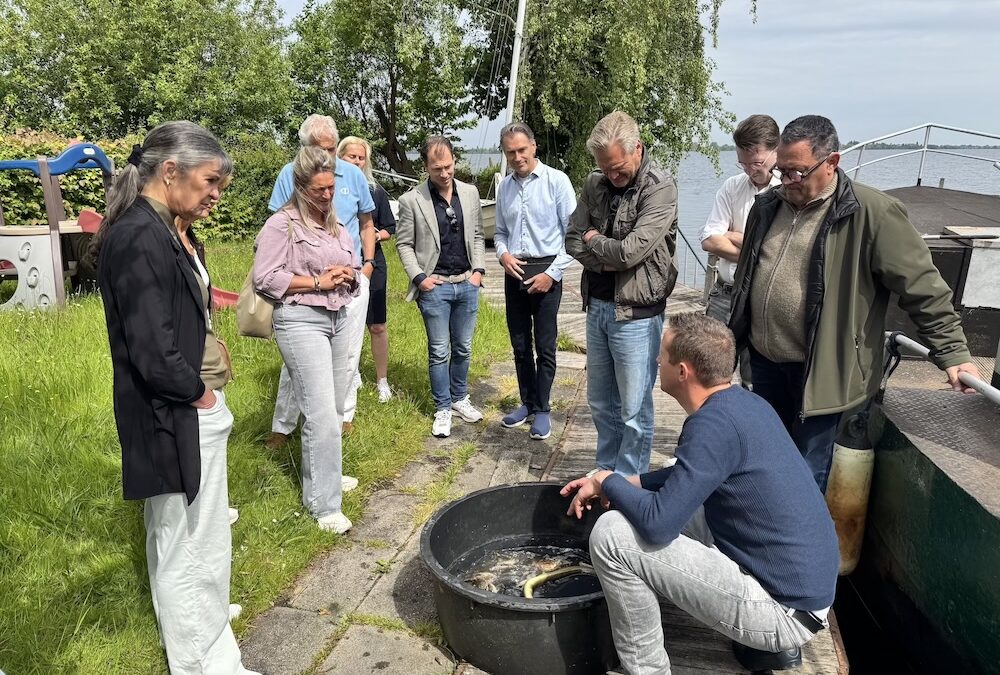 Nieuw Ondernemend Aalsmeer 1 Bedrijfsbezoek NOA geeft unieke inkijk in visserijwereld van Rekelhof
