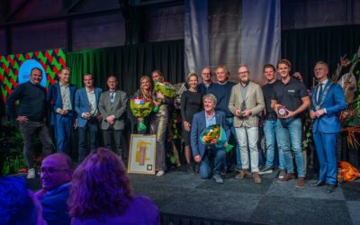 Actueel 9 Nomineer nu voor de Onderneming van het Jaar verkiezing 2025. Dit jaar met een extra categorie: ‘Winkelier van het Jaar”.